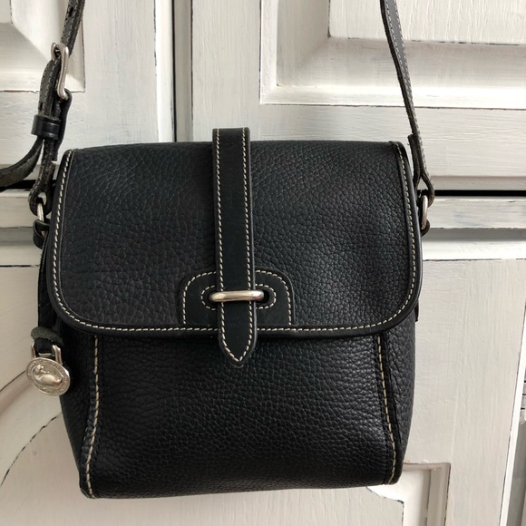Dooney & Bourke Handbags - VINTAGE 90’s DOONEY & BOURKE Crossbody